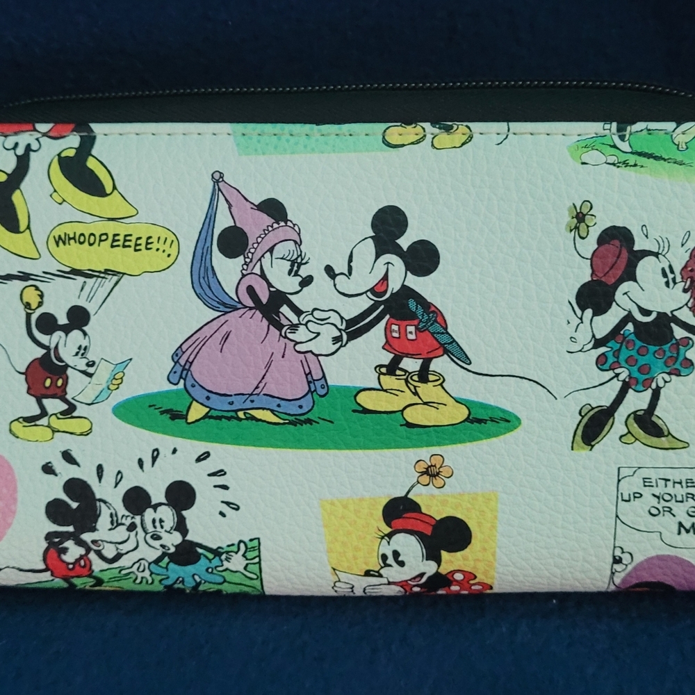 Mickey & Mini Mouse Wallet - image 6